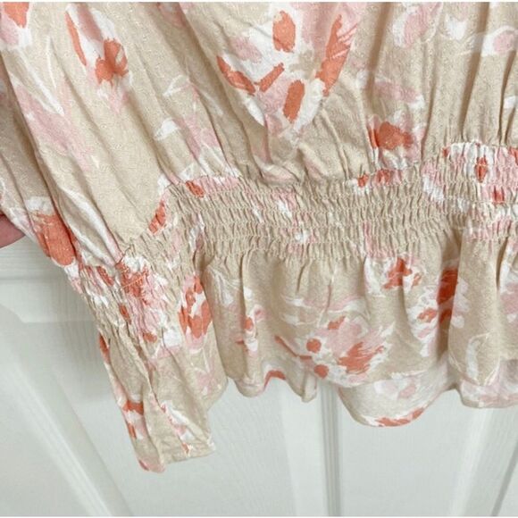 Ophelia Roe Cream & Pink Floral Smocked Peplum Top Plus Size 3X - Picture 2 of 6